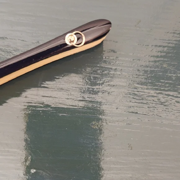 Elegant Blue and Cream Hand Fan - Picture 4 of 5